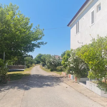 Holidey Jukic K * Seline