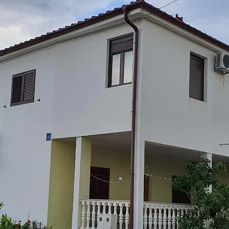 Holidey Jukic K Seline